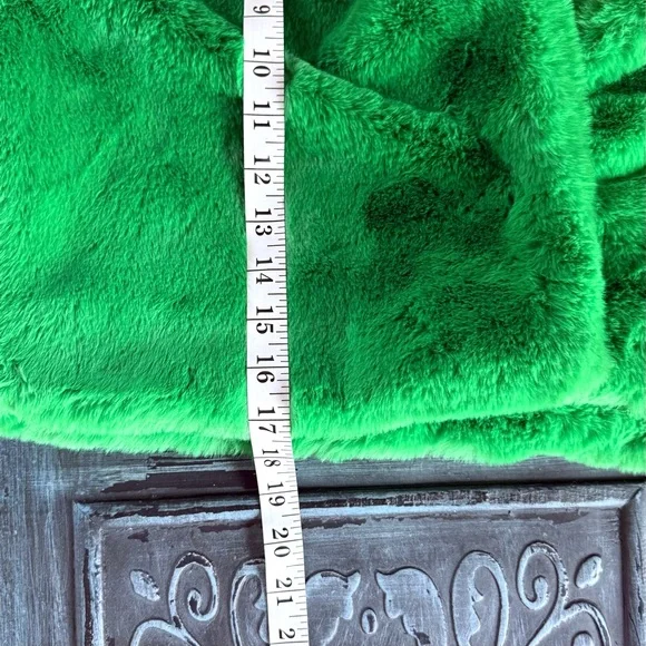 Forever 21 Vibrant Green Teddy Jacket - Picture 16 of 16